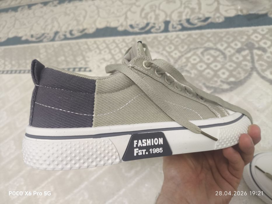 Летние кроссовки