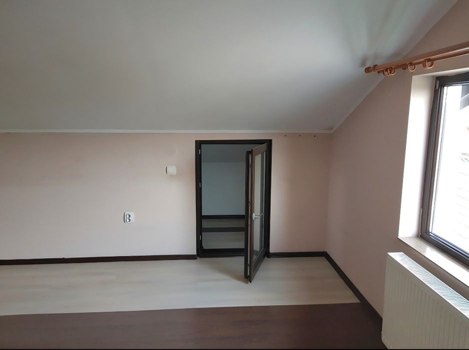 Vând sau schimb cu casă în zona Horezu sau lângă Sibiu