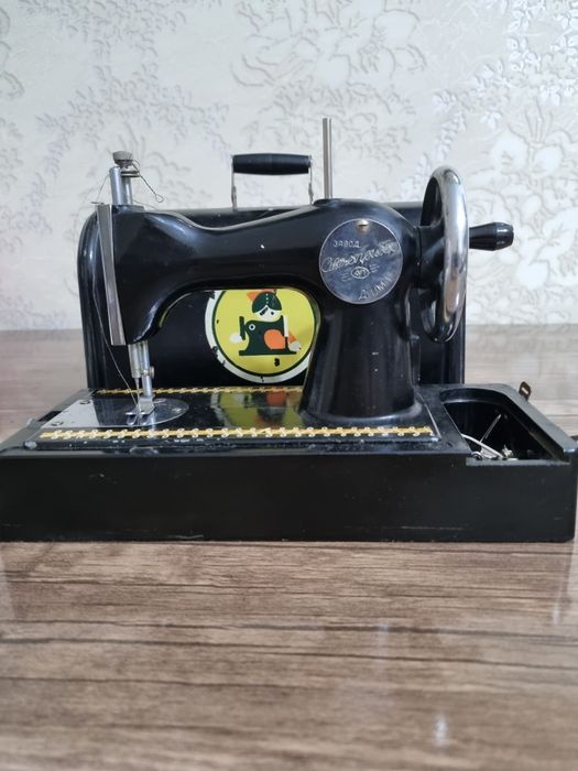 Детская швейная машина
