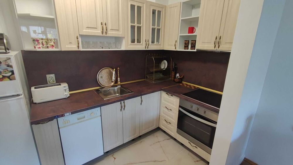 Дава се под наем Двустаен апартамент в София, Дианабад - 70 кв.м за 714 € - Снимка #3