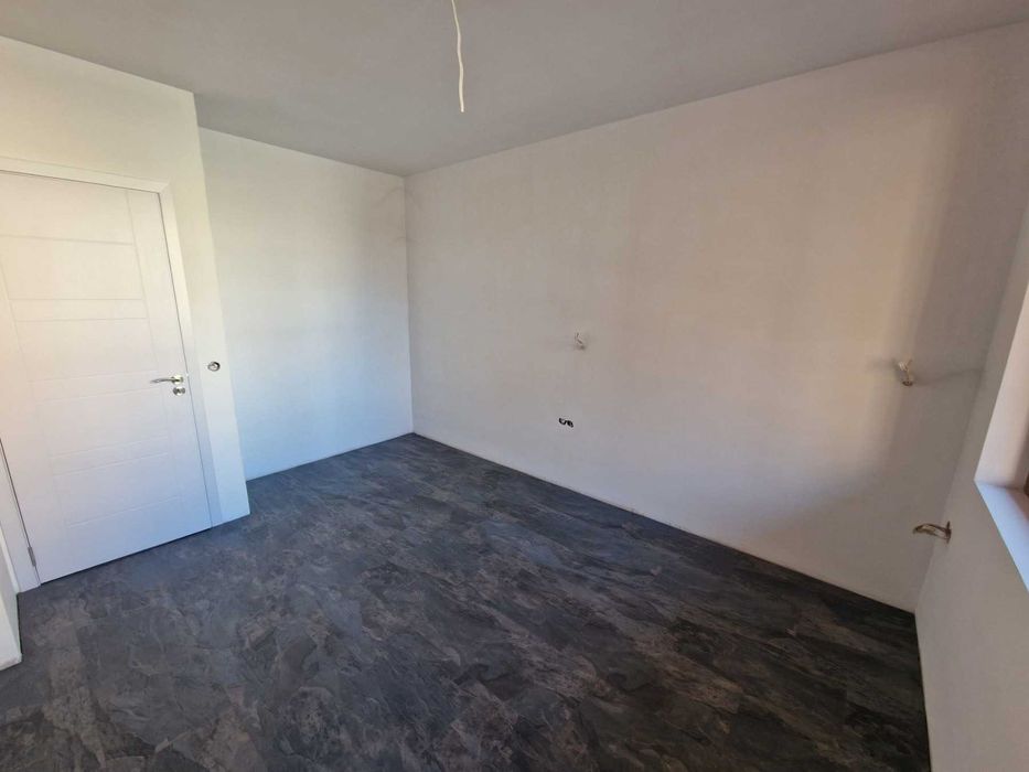 Продава се Двустаен апартамент в Благоевград, Широк център - 51 кв.м за 1765 €/кв.м - Снимка #2