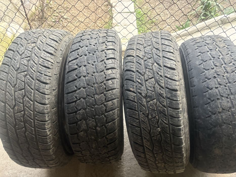 Продам балоны 235/75/15