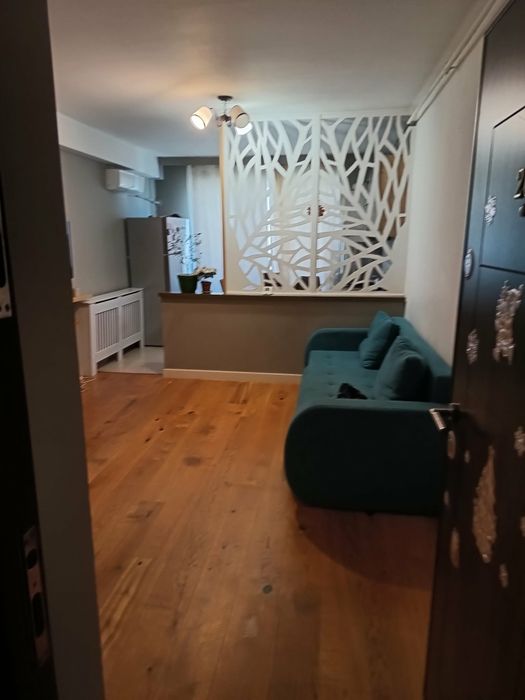 Închiriez apartament cu  2 camere in cartierul latin