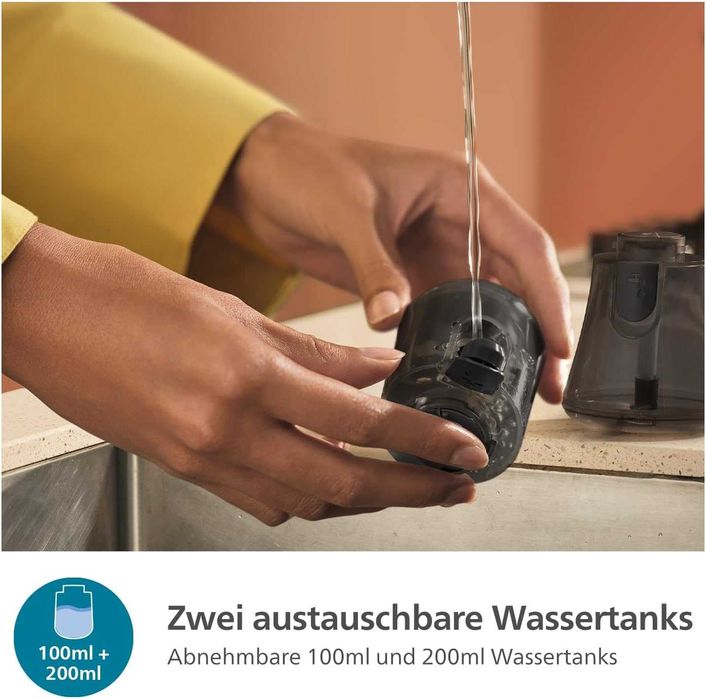 ПРОМО Нов 2г Гаранция Вертикален Ръчен Уред за Гладене с Пара Ютия Philips STH7060/80, 1500W