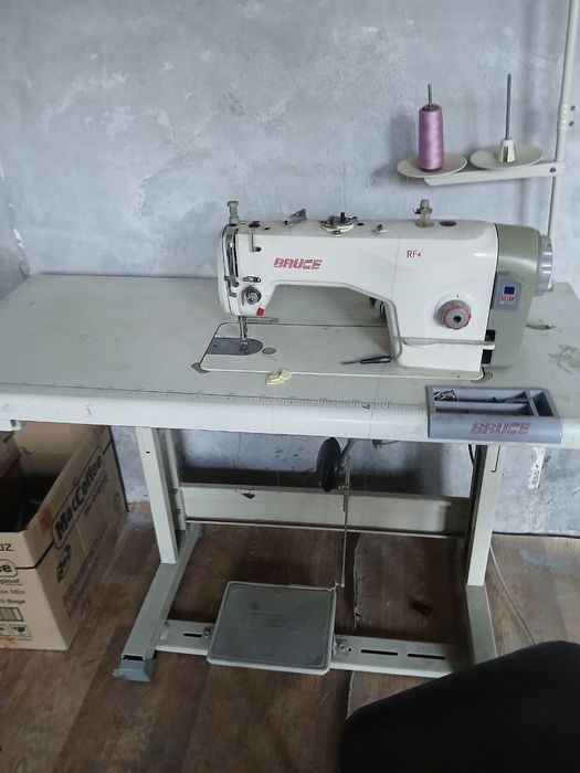 Bir chok tikuv mashinasi