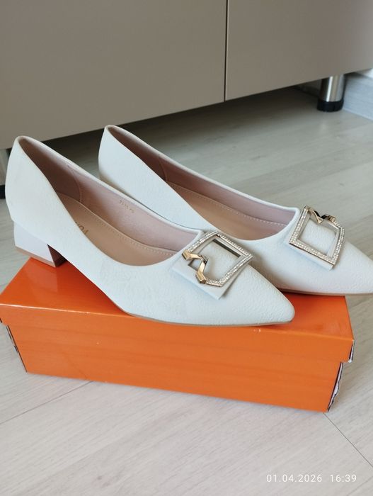 Продаются совершенно новые туфли