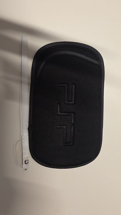 Sony PSP 2000, Modat, 550 jocuri, consola 9 în 1, husă, folie, 12 luni acoperire.