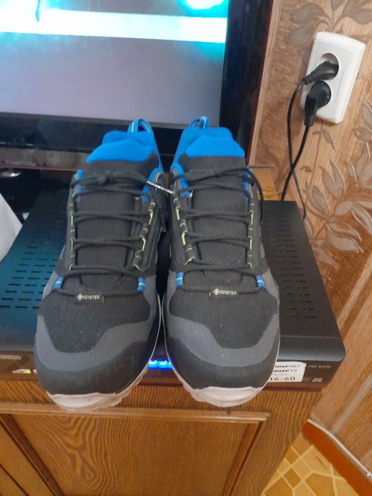 Кроссовки Adidas