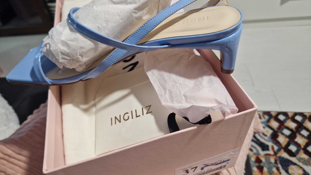 нови нежни дамски сандали на INGILIZ