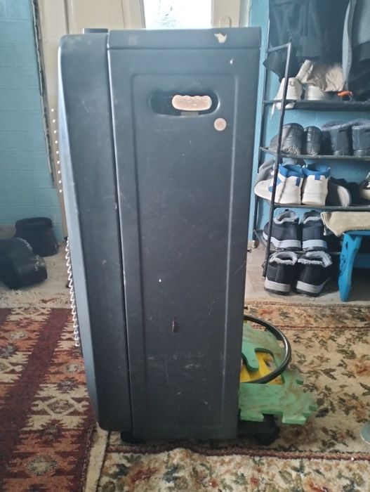 Încălzitor pe gaz și curent .plus butelia