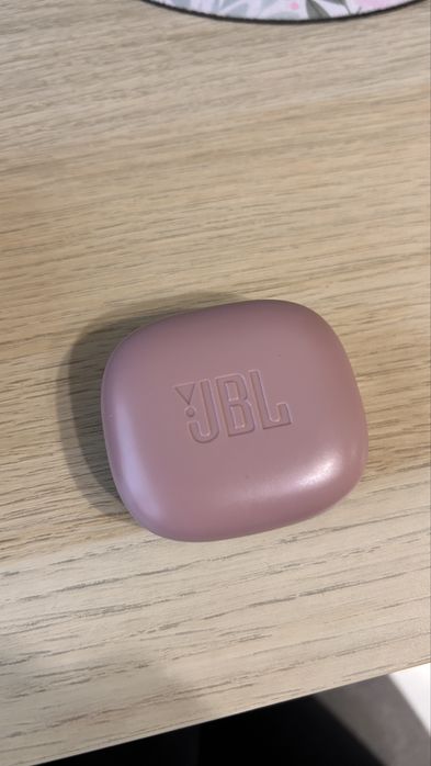 Слушалка JBL + калъф