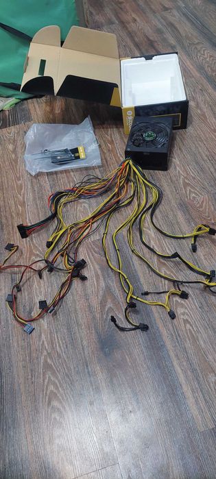 Блок питания 1350вт