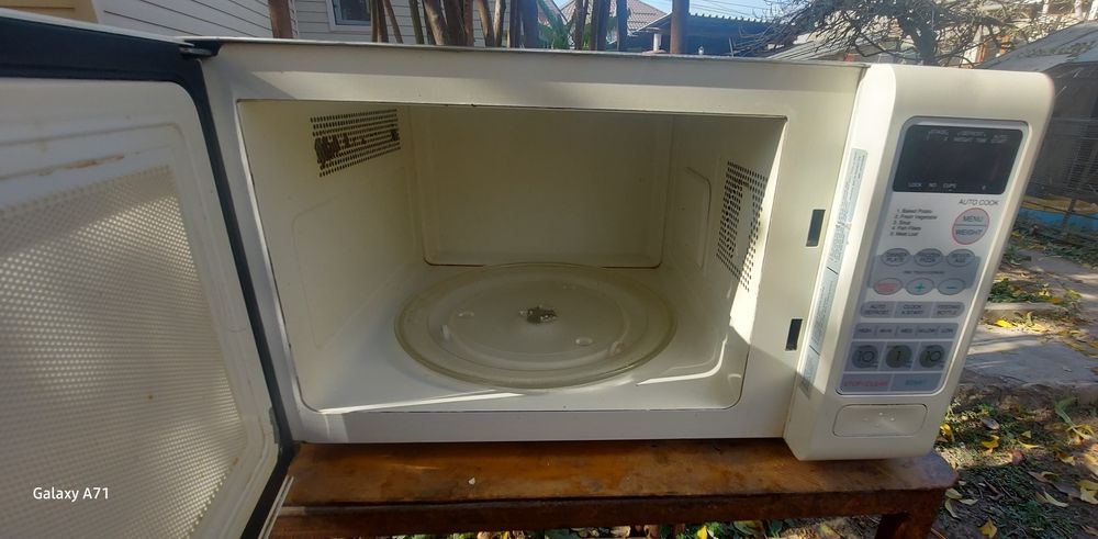 Микроволновка Daewoo