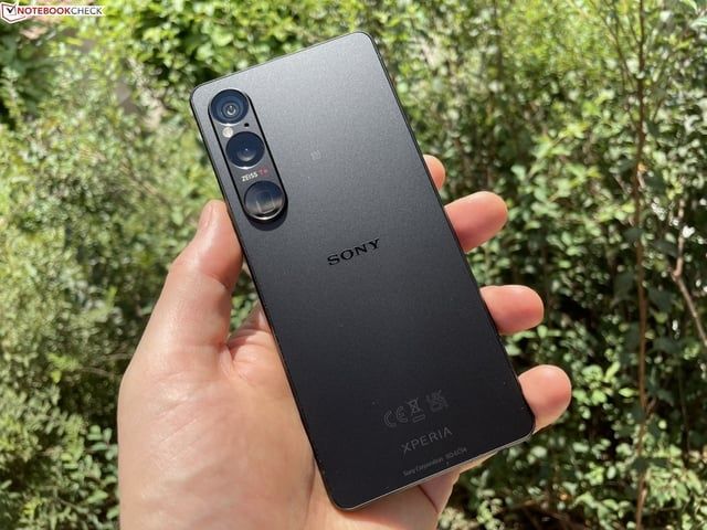 SONY Xperia 1 VI, 256GB ROM, 12GB RAM. 5G. Dual SIM, зарядно, гаранция