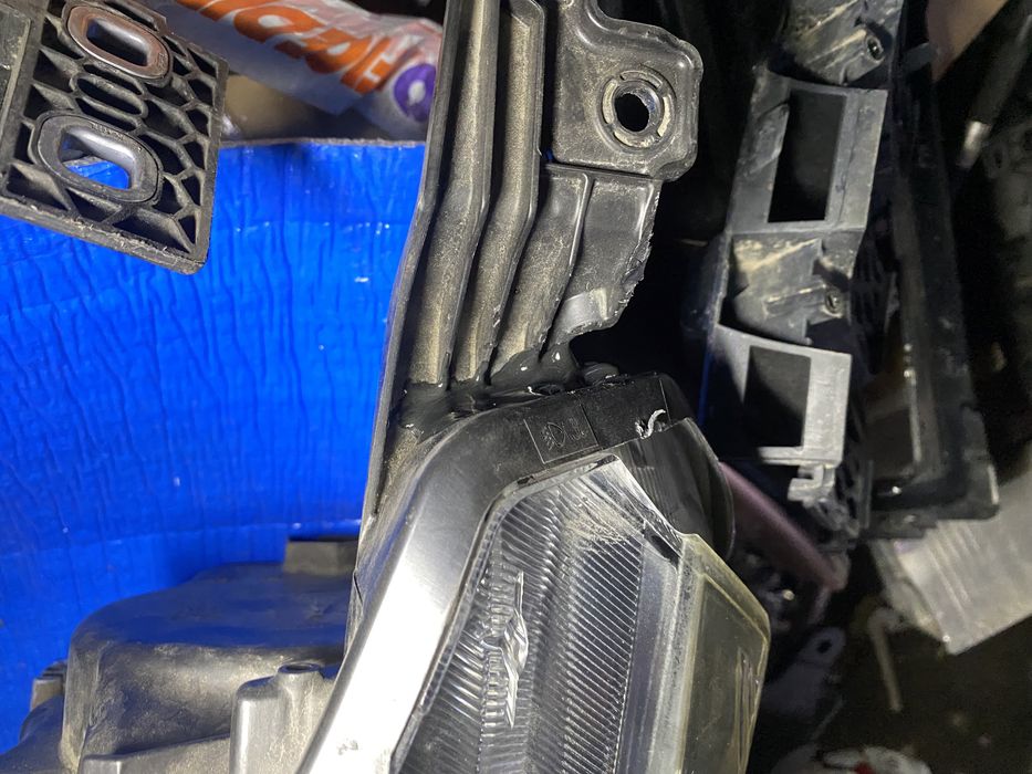 Far Suzuki vitara 4 2015 - 2020 faruri stanga dreapta led
