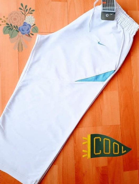 Bermude Nike alb imaculat, super calitate