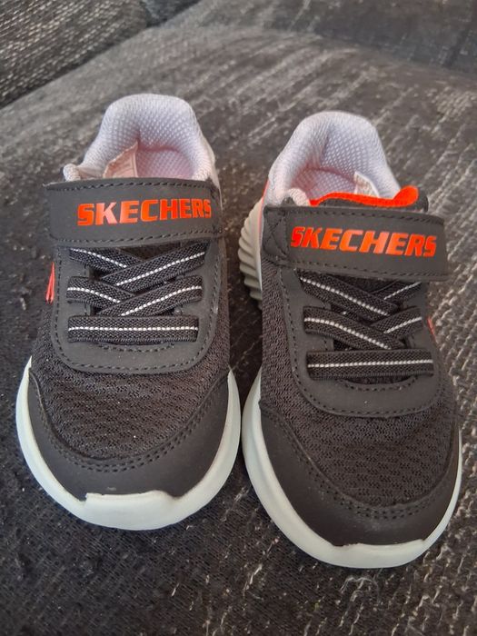 Incalțaminte de firmă copii 22-24