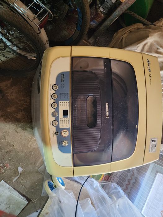 СРОЧНО  Samsung polavtomat Kirmoshina sotiladi, holati a'lo, juda kam