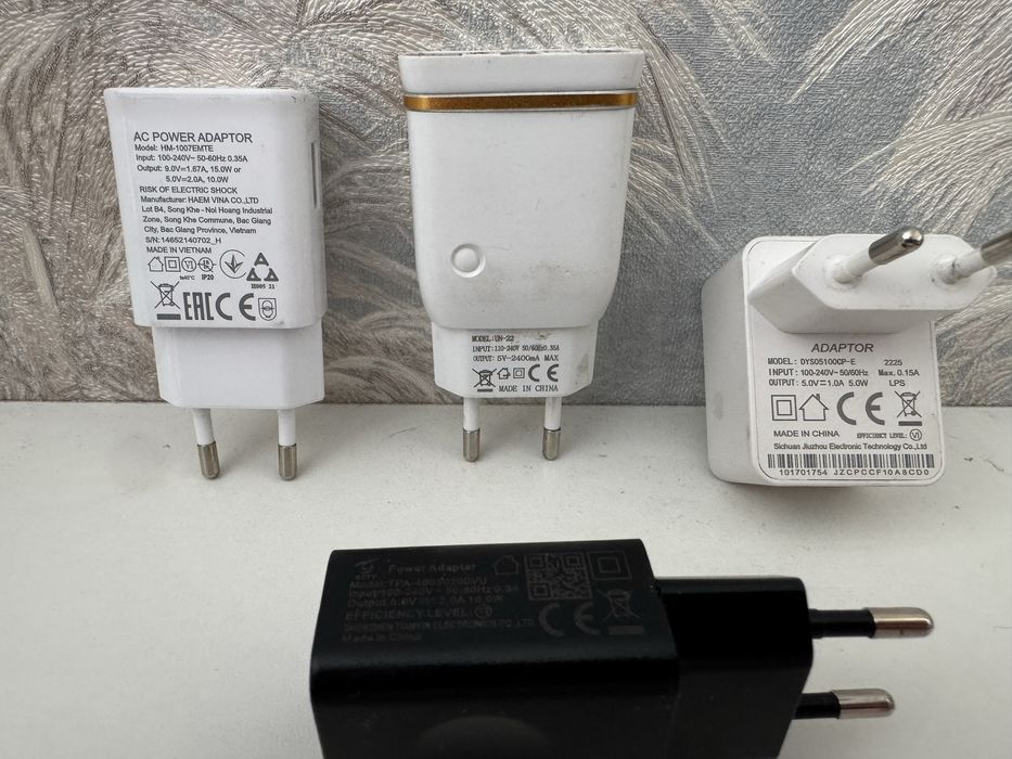 Сетевый адаптер и usb кабеля