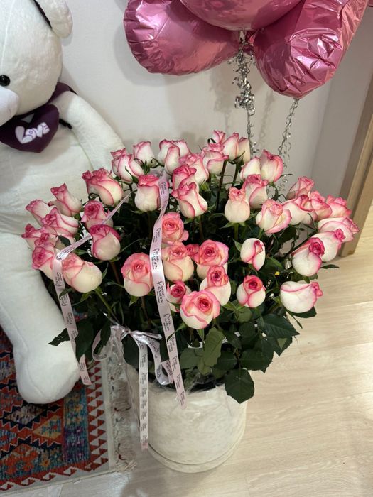 Свежый 51 роза с коробкой