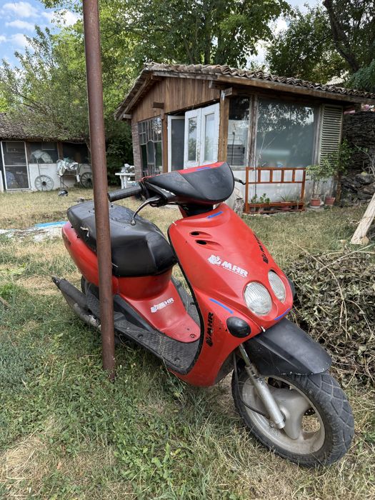 Скутер Yamaha Neos 124cc