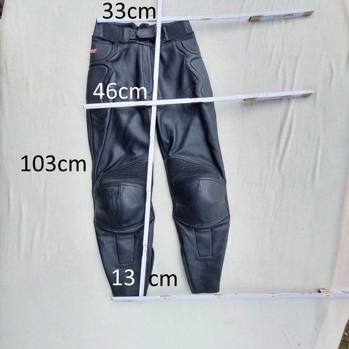 O sa vand pantaloni de piele pentru MOTO!!!
NOU! Germania!