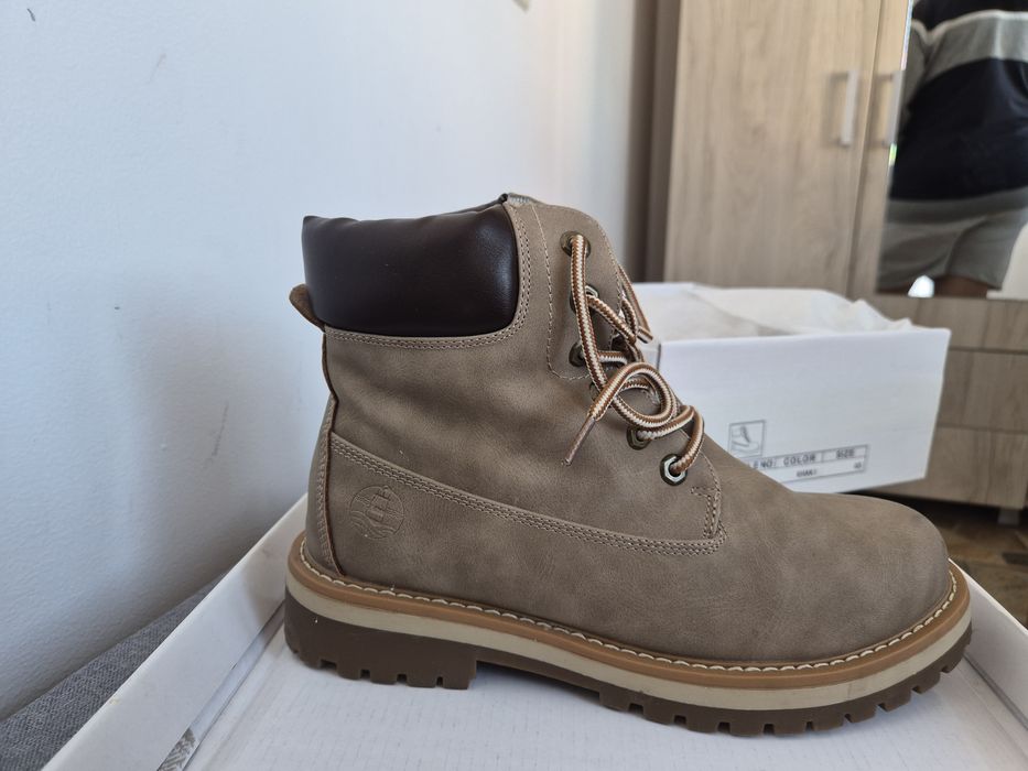 Дамски зимни боти