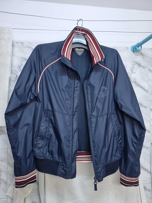 OUTLET: Geaca Tommy Hilfinger marime L