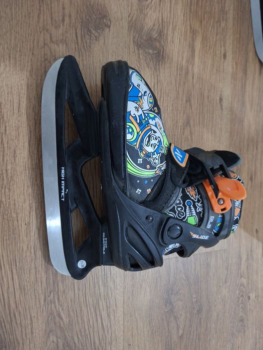 Продам детские коньки