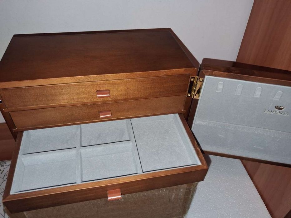 Organizator de bijuterii Emporia cu sertare multiple – mini comodă