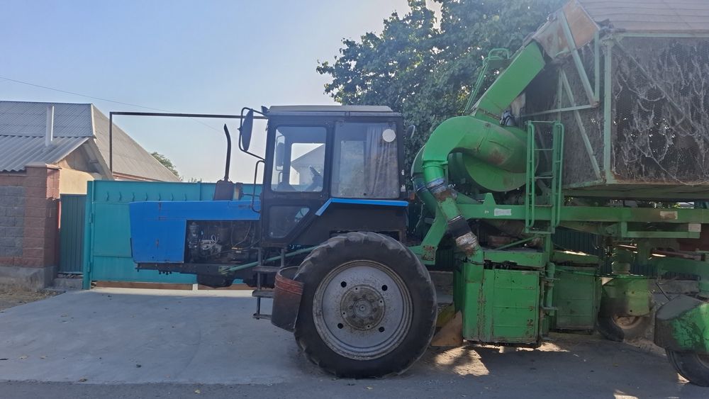 Трактор Макта комбайн