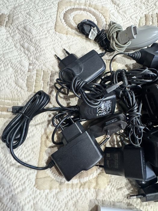 зарядни, кабели, слушалки, handsfree Nokia, Samsung, Sony Ericson