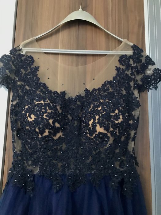 Официална рокля шита по поръчка