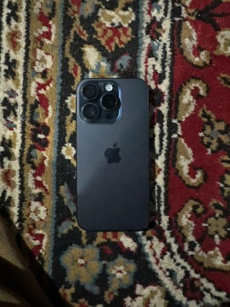 iPhone 15 pro 128gb