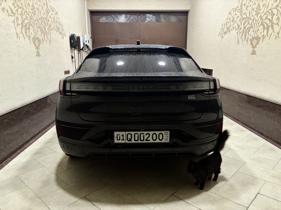 Zeekr 001 2023 — 4