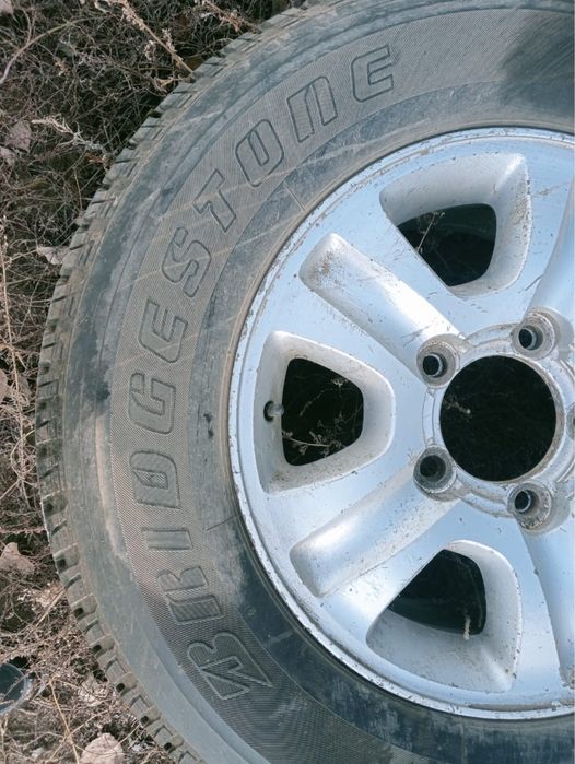 Продам автошины Brigestone. 275/65 R17