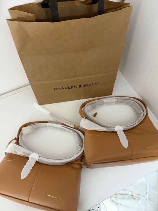 Сумочка charles&keith