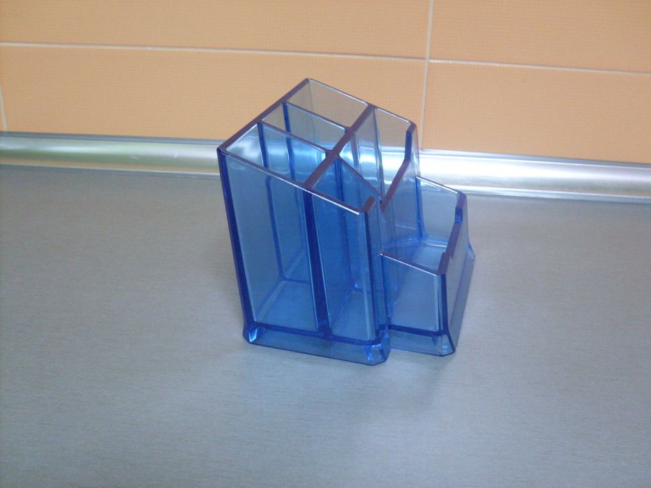 Канцеларски материали.