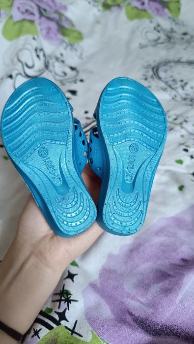 Продам новые тапочки