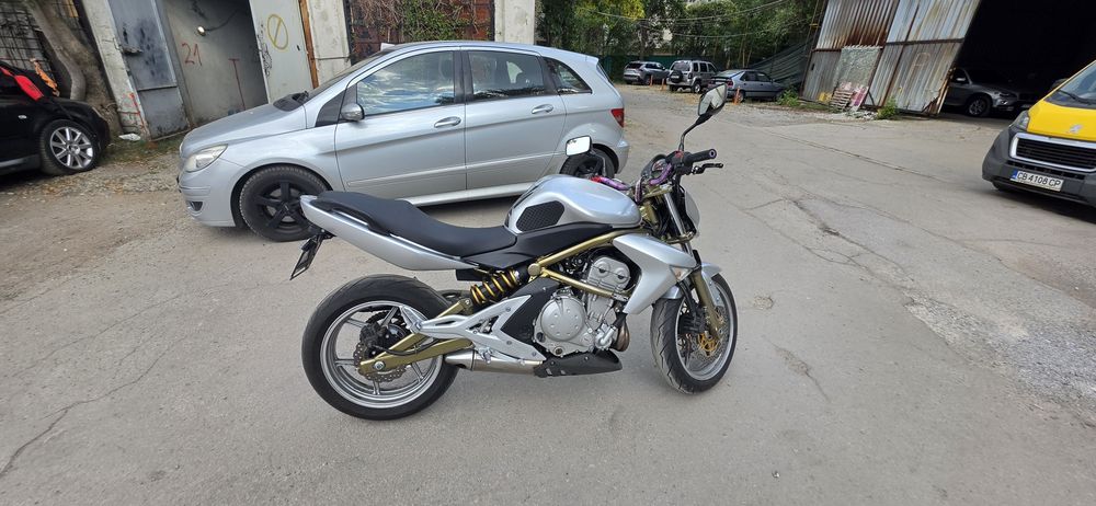 Kawasaki ER-6N 650 cc