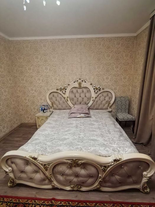 Кровать с шифоньером