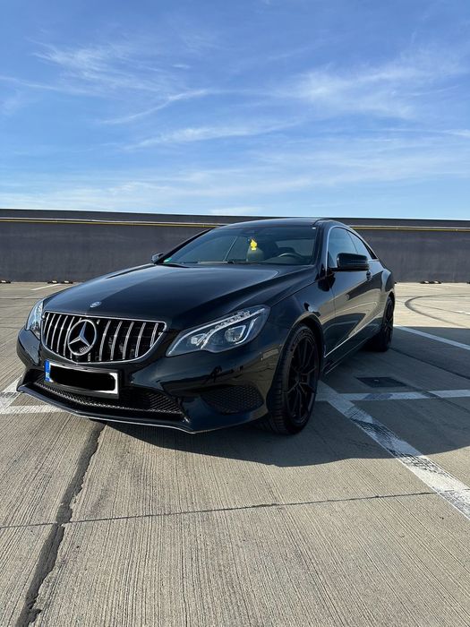 Mercedes-Benz E Mercedes E200 Coupe / Este ținută in garaj si foarte ingrijită