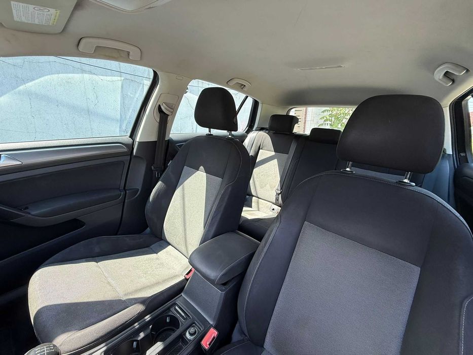 Volkswagen Golf 7 · 1.2 TSI · Trendline 105 CP · 5900 eur