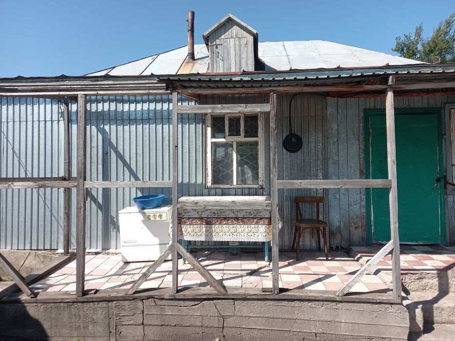Продам дом(шпальный)