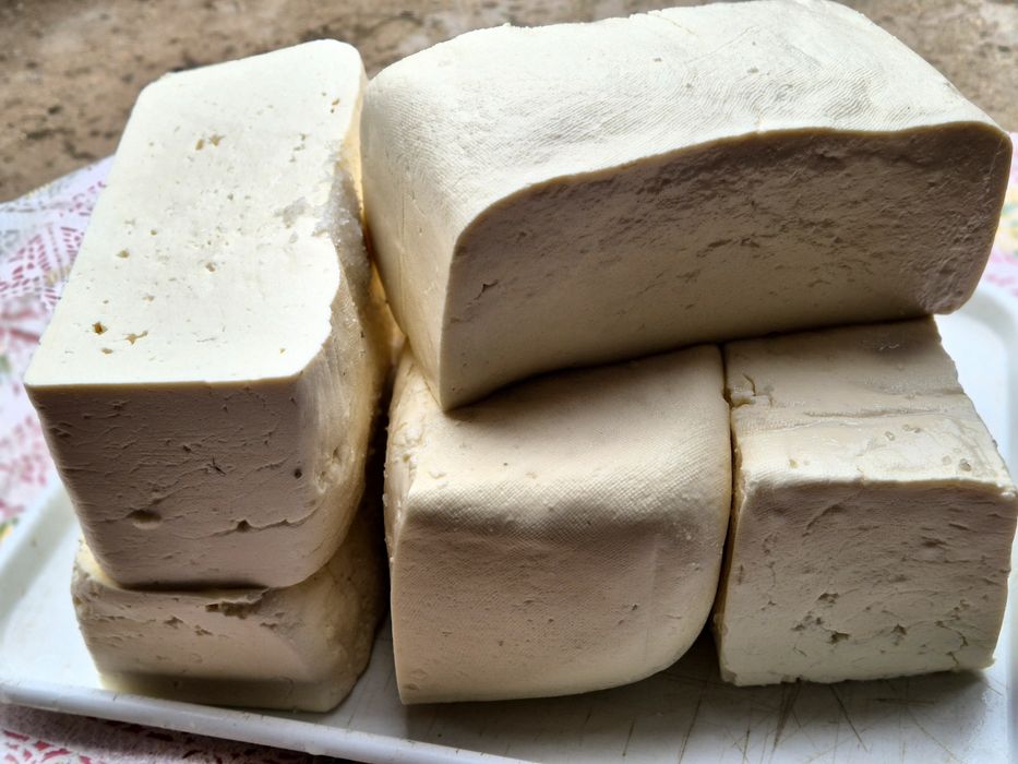 Vand branza de capra si oaie