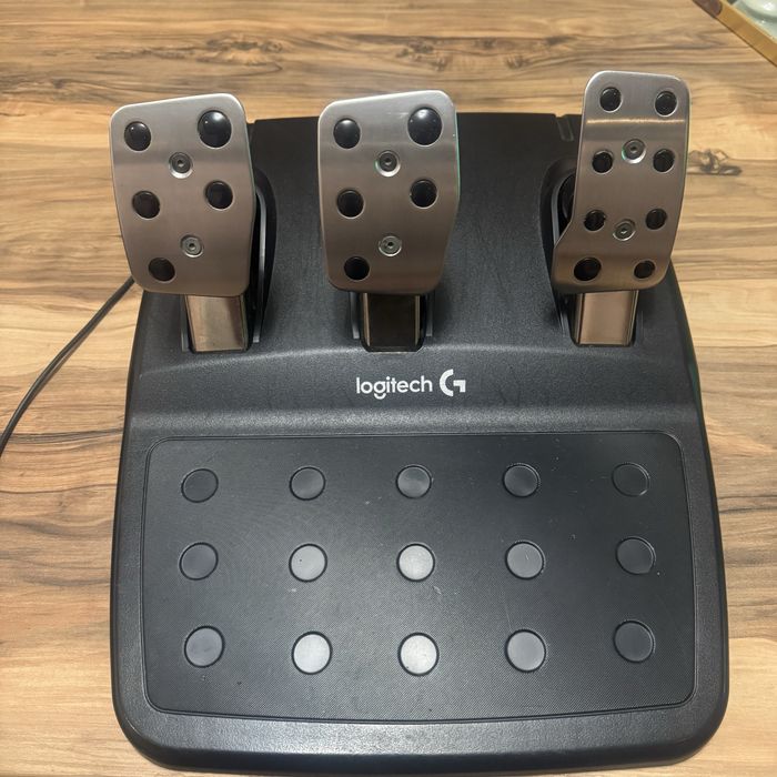 Vand volan logitech g29