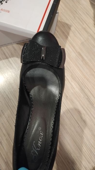 Продам новые туфли