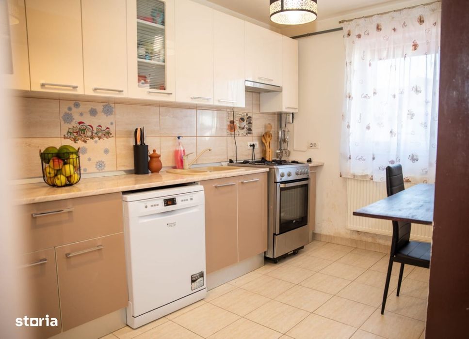 Casa P+E,La Castel ,Breazu