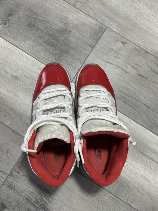 Vand Jordan 11 High Red Cherry