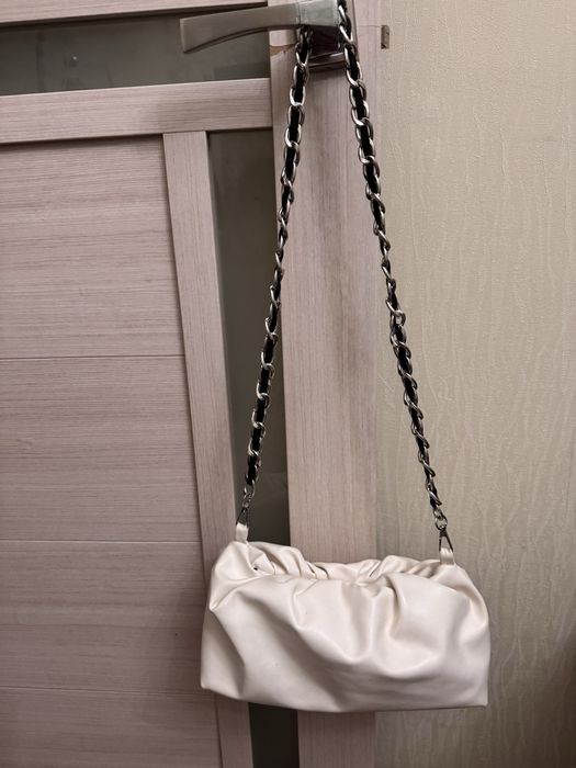 Продам сумки через плечо